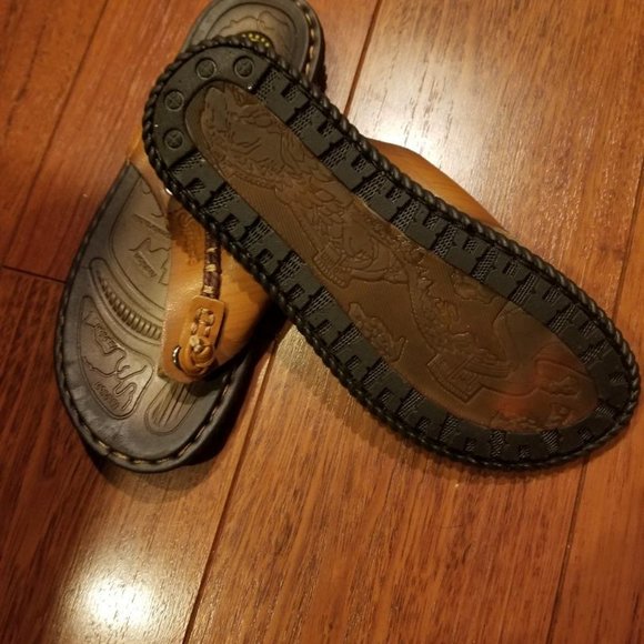 Brown Leather Thong Sandal - Women size 8 - Picture 3 of 5